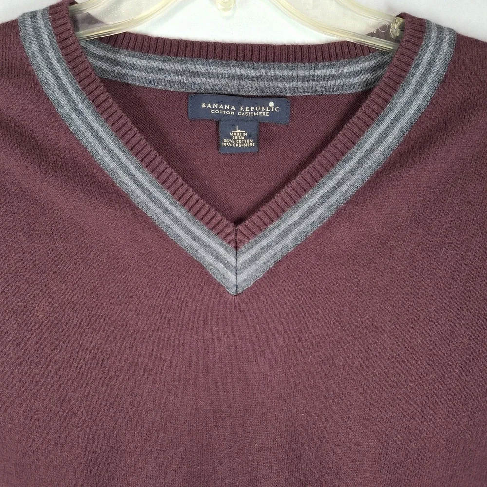 Banana Republic‎ Sweater Men's Large Burgundy Cashmere Blend V Neck Academia